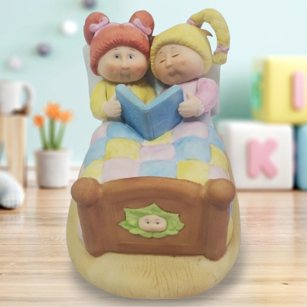 Cabbage Patch Kids Bedtime Story Porcelain Figurine Xavier Roberts Vintage 1984